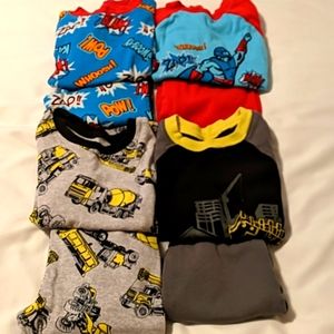 4 pairs of PJs / short sleeves, pants, shorts